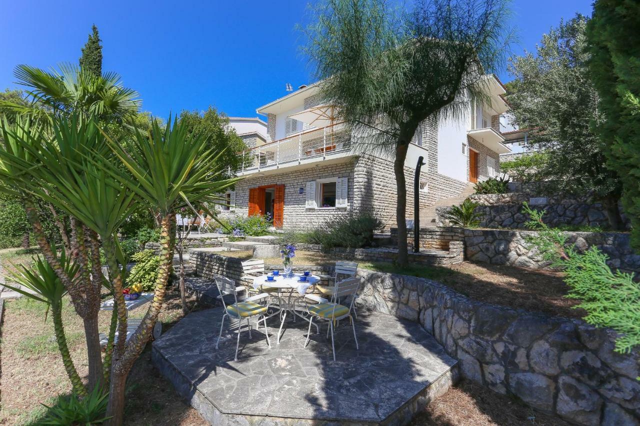 Secret Garden Barada Beach Apartment Trogir Exterior foto